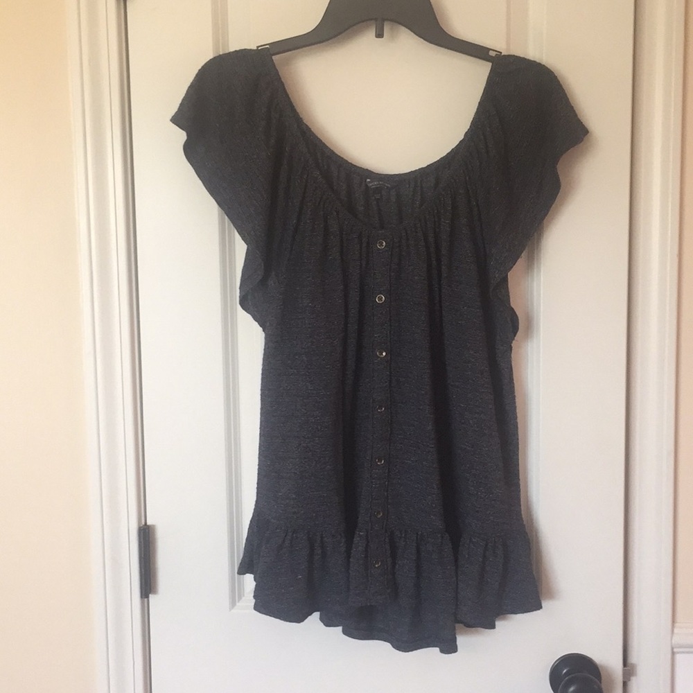 3/$18 🎉 Lucky Brand top